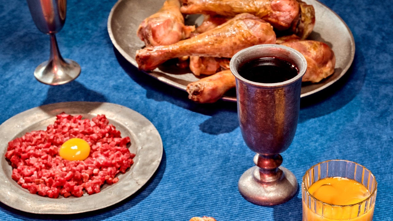 Is an All-Meat Diet What Nature Intended?